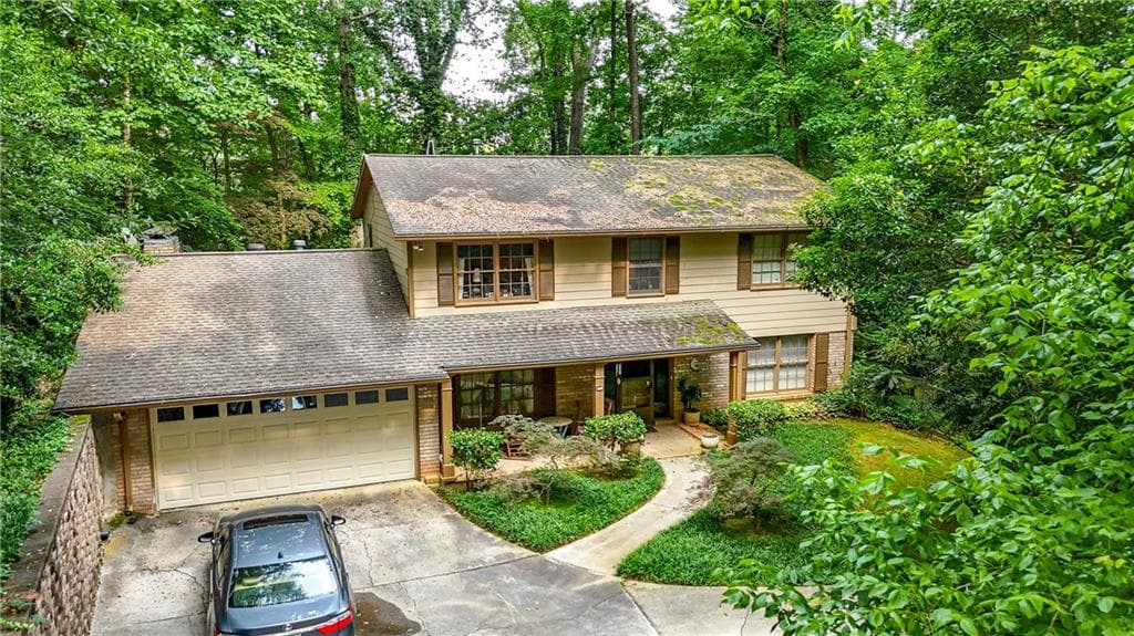 4 bedroom, 3 bathroom, 3,300 sq ft single family residence sold at 3841 Brooklawn Court, Brookhaven, GA 30319