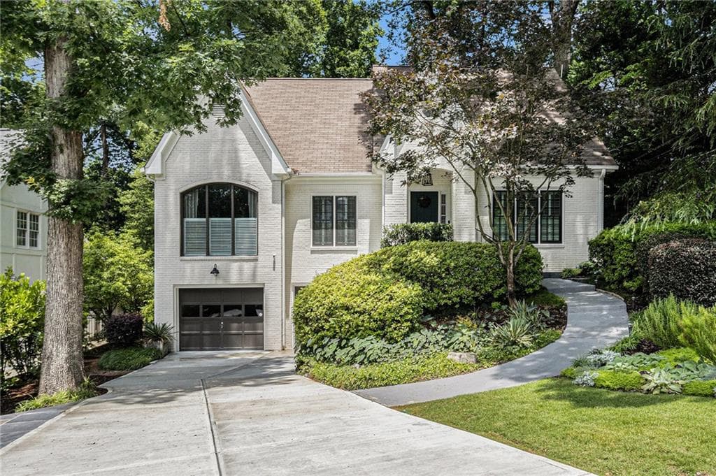 4 bedroom, 4 bathroom, 2,404 sq ft single family residence sold at 1833 N Rock Springs Road, Atlanta, GA 30324