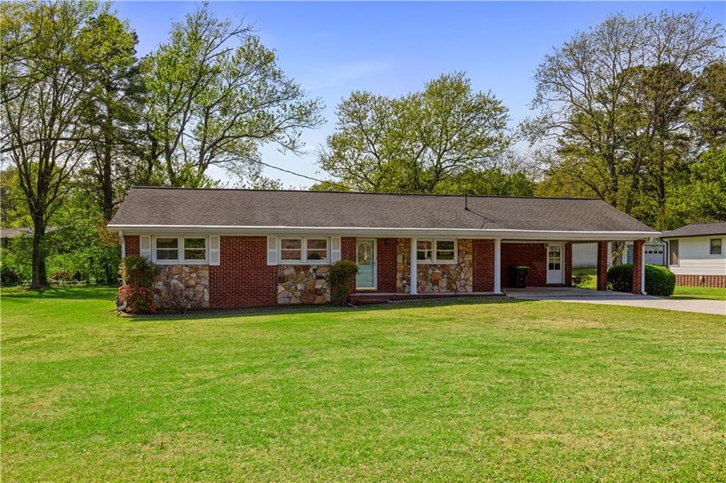 3 bedroom, 2 bathroom, 1,305 sq ft single family residence sold at 3031 Walker Drive, Marietta, GA 30062