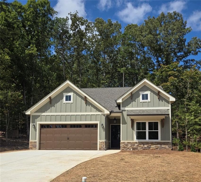 3 bedroom, 2 bathroom, 1,695 sq ft single family residence under contract at 129 Indian Oak Drive, Waleska, GA 30183