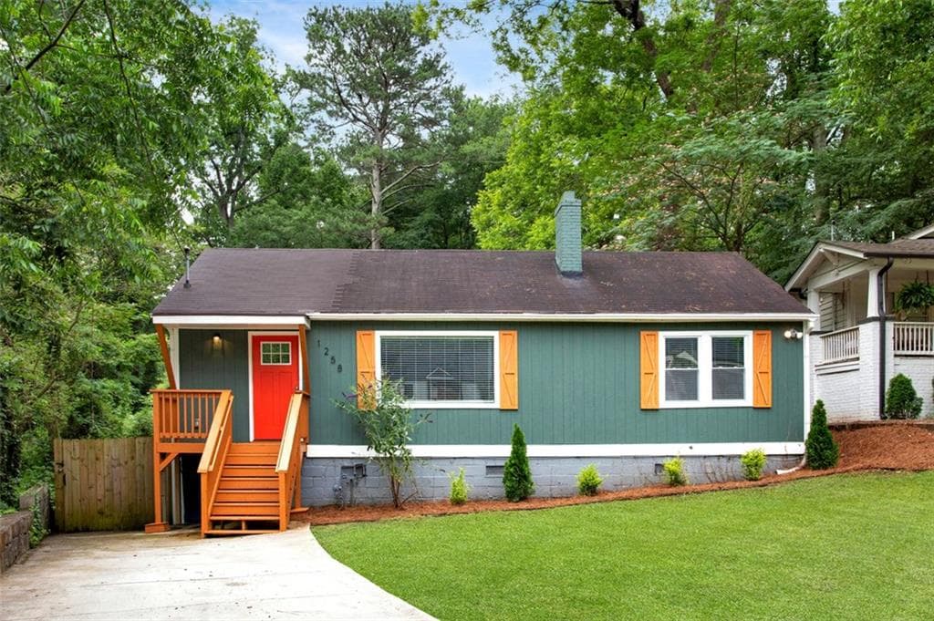 3 bedroom, 2 bathroom, 1,437 sq ft single family residence sold at 1258 CAMPBELLTON Road, Atlanta, GA 30310