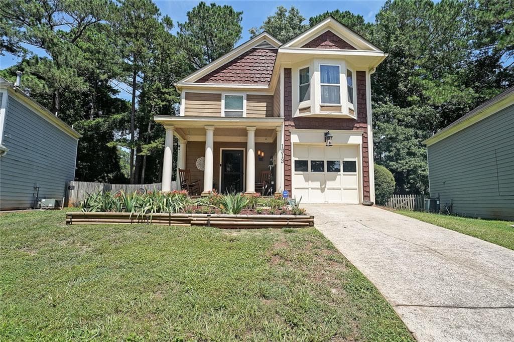 3 bedroom, 3 bathroom, 1,492 sq ft single family residence sold at 1313 Old Countryside Circle, Stone Mountain, GA 30083