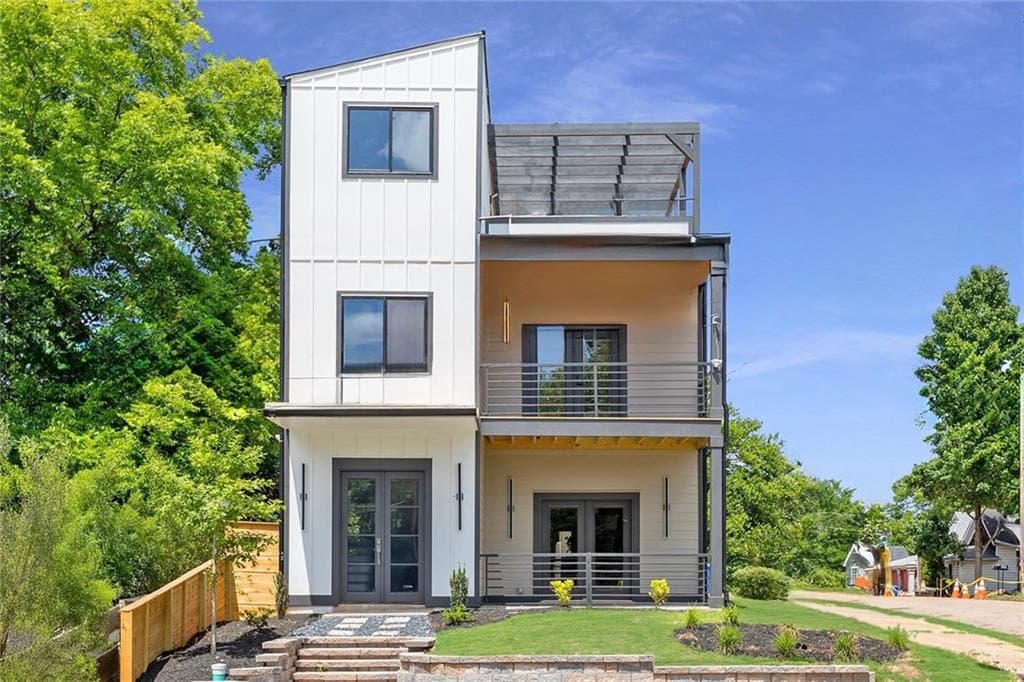 4 bedroom, 4 bathroom, 2,732 sq ft single family residence sold at 941 Garibaldi Street, Atlanta, GA 30310