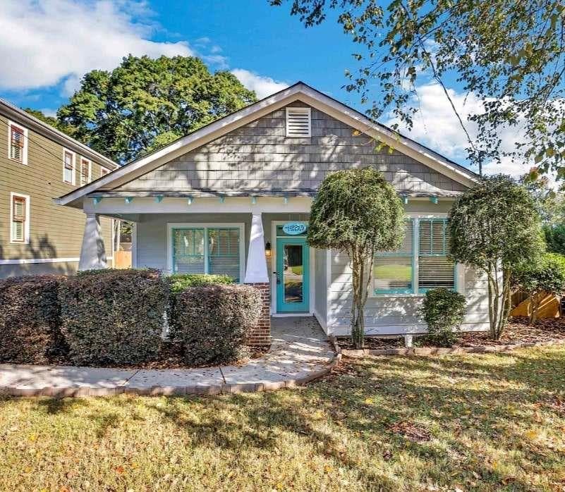 2 bedroom, 2 bathroom, 1,366 sq ft single family residence sold at 1283 Mercer, East Point, GA 30344