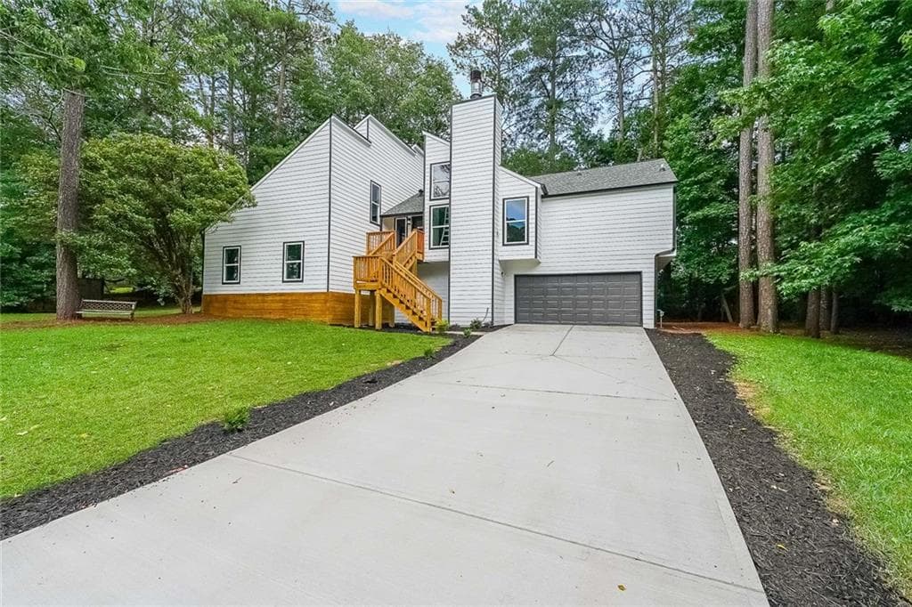 5 bedroom, 3 bathroom, 2,730 sq ft single family residence sold at 2189 Spear Point Drive, Marietta, GA 30062