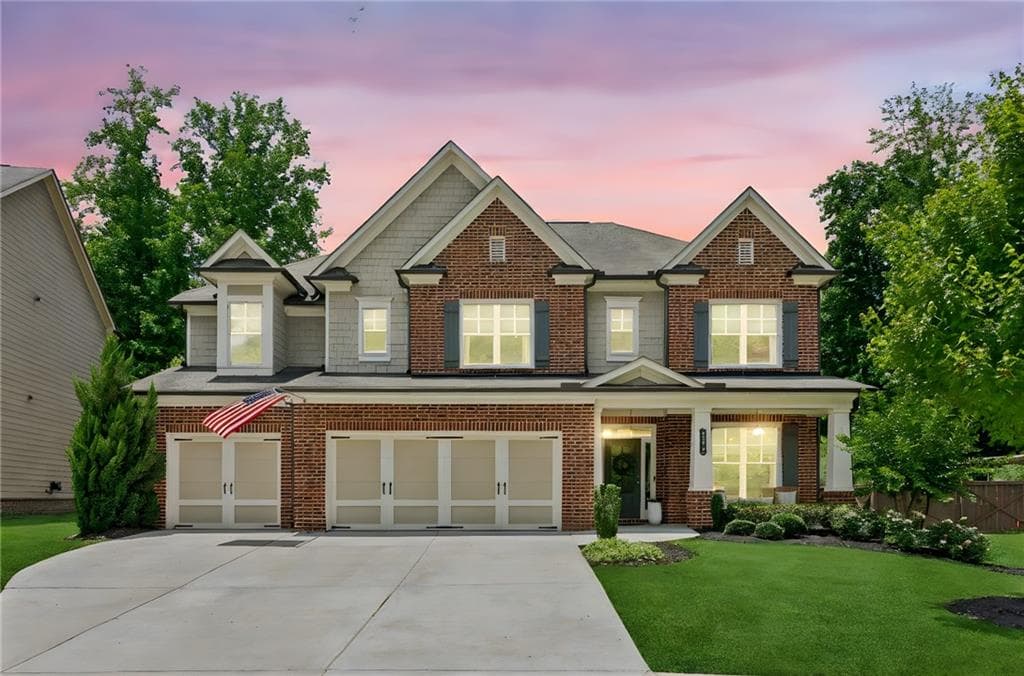 5 bedroom, 4 bathroom, 4,000 sq ft single family residence sold at 4972 Park Vale Drive, Sugar Hill, GA 30518