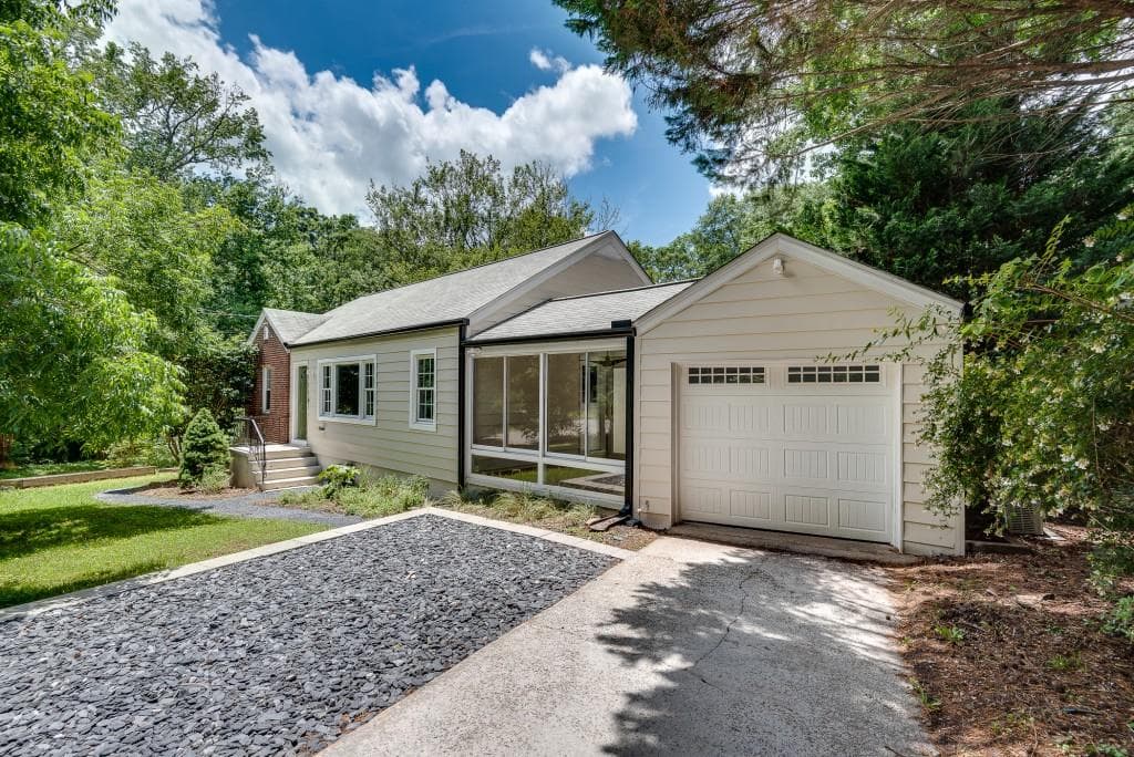 3 bedroom, 1 bathroom, 1,310 sq ft single family residence sold at 1131 Forrest Boulevard, Decatur, GA 30030