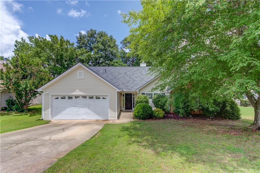 3 bedroom, 2 bathroom, 1,833 sq ft single family residence sold at 949 Harbins Pass Drive, Dacula, GA 30019