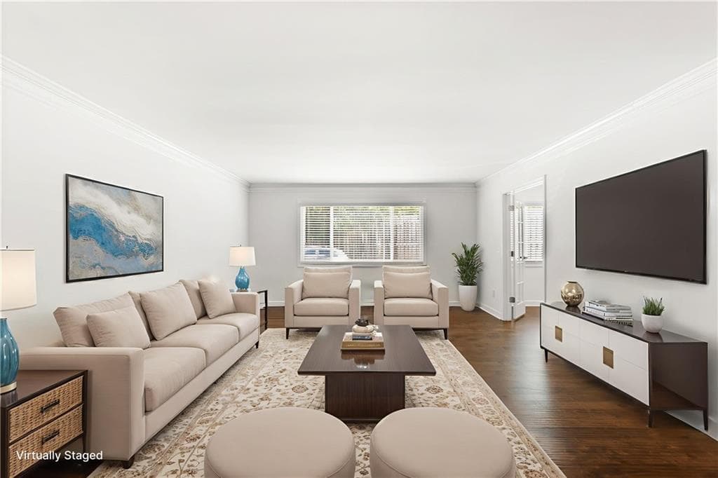 3 bedroom, 2 bathroom, 1,300 sq ft condominium sold at 115 Biscayne Drive F1, Atlanta, GA 30309