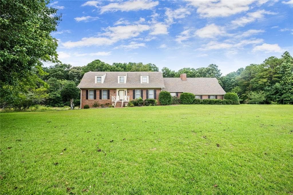4 bedroom, 3 bathroom, 5,123 sq ft single family residence sold at 2316 Mount Olivet Road, Hartwell, GA 30643