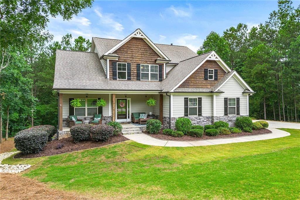 4 bedroom, 4 bathroom, 4,499 sq ft single family residence sold at 510 Black Horse Circle, Canton, GA 30114