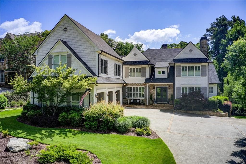 7 bedroom, 9 bathroom, 6,383 sq ft single family residence sold at 4559 Paradise Shoals Road, Atlanta, GA 30339