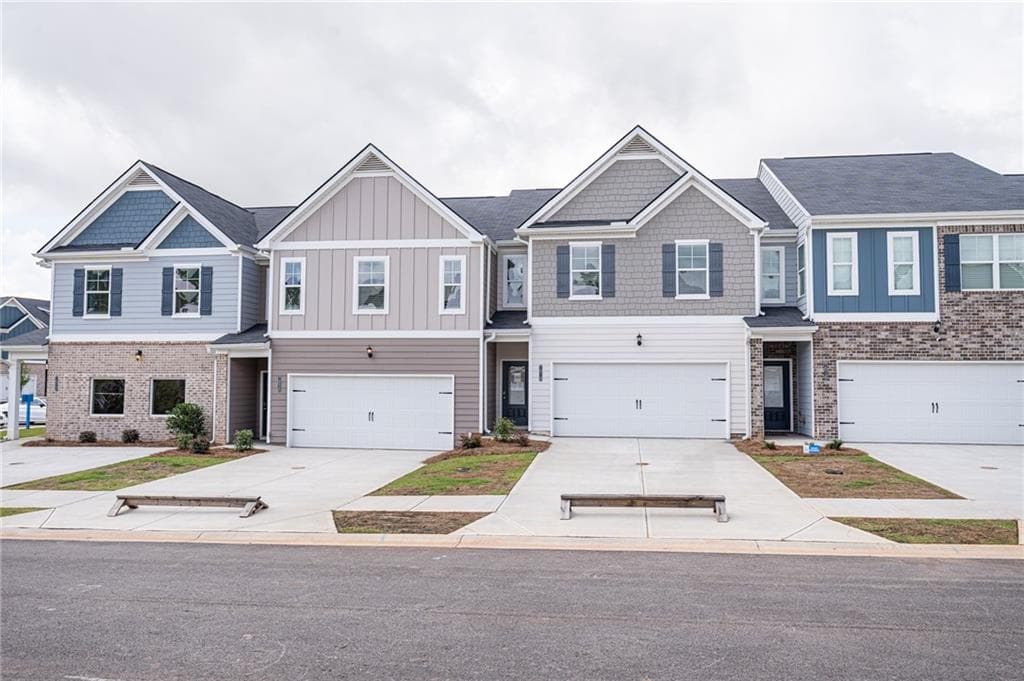 6007 Pine Bluff Place, Conyers, GA 30013 — most recent listing photo