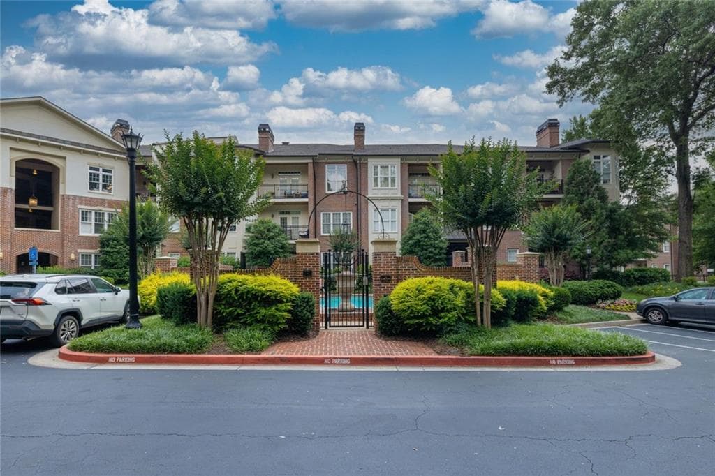 825 Highland Lane 1313, Atlanta, GA 30306 — most recent listing photo