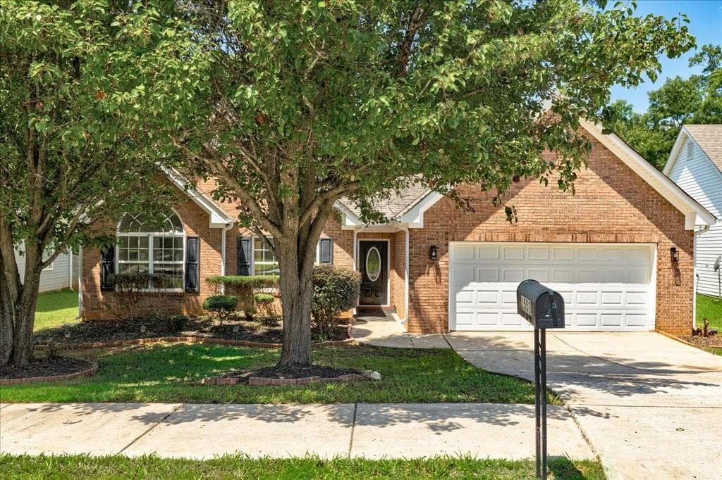 1553 Queen Elizabeth Drive, Locust Grove, GA 30248 — most recent listing photo