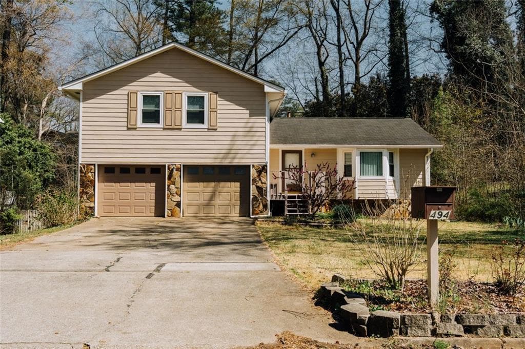 494 RUE MONTAIGNE, Stone Mountain, GA 30083 — most recent listing photo