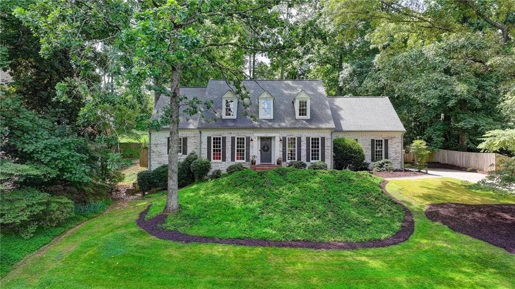 5 bedroom, 4 bathroom, 4,126 sq ft single family residence sold at 5285 Bannergate Drive, Johns Creek, GA 30022