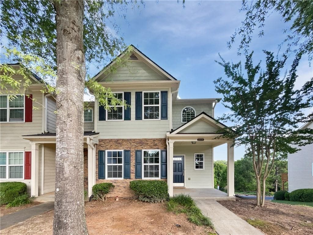 2 bedroom, 3 bathroom, 2,194 sq ft townhouse sold at 2438 Suwanee Pointe Drive, Lawrenceville, GA 30043