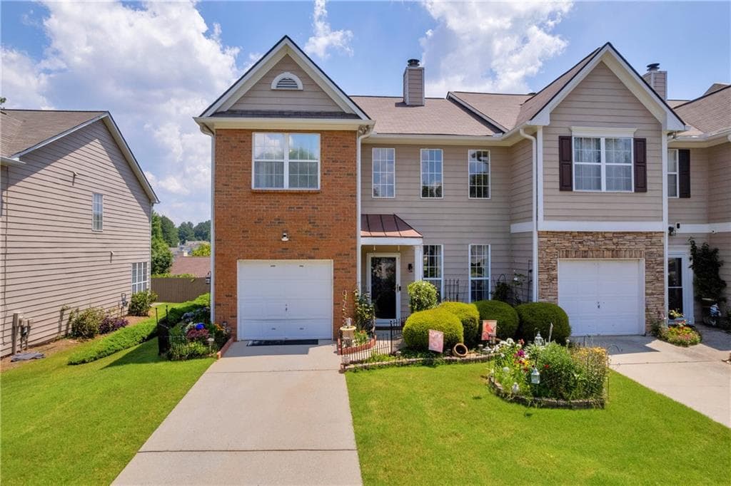 176 Oak Green Drive, Lawrenceville, GA 30044 — most recent listing photo