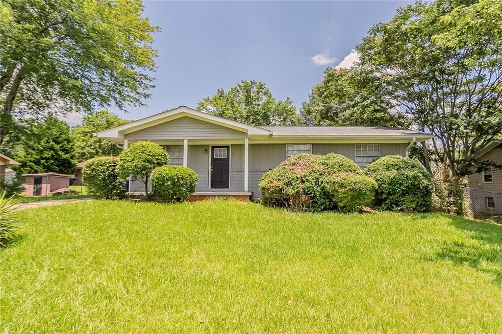 3 bedroom, 1 bathroom, 1,050 sq ft single family residence sold at 4077 Codel Street, Atlanta, GA 30331