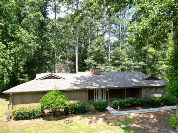 3 bedroom, 2 bathroom, 1,947 sq ft single family residence sold at 4525 N Landing Drive, Marietta, GA 30066