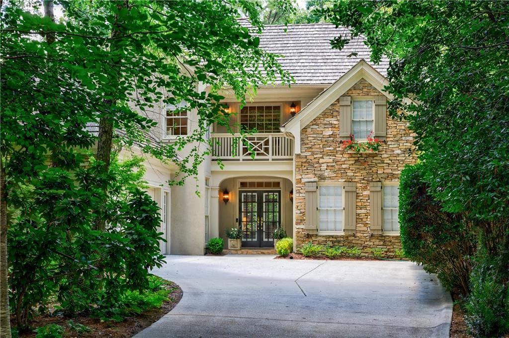 5 bedroom, 4 bathroom, 5,137 sq ft single family residence sold at 1020 Matheson Way, Johns Creek, GA 30022