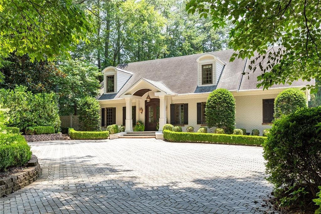 5 bedroom, 7 bathroom, 5,715 sq ft single family residence sold at 1016 Old Powers Ferry Road, Atlanta, GA 30327