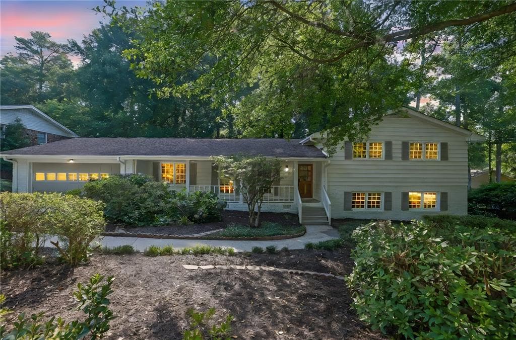 4 bedroom, 3 bathroom, 2,595 sq ft single family residence sold at 4669 Dunover Circle, Atlanta, GA 30360
