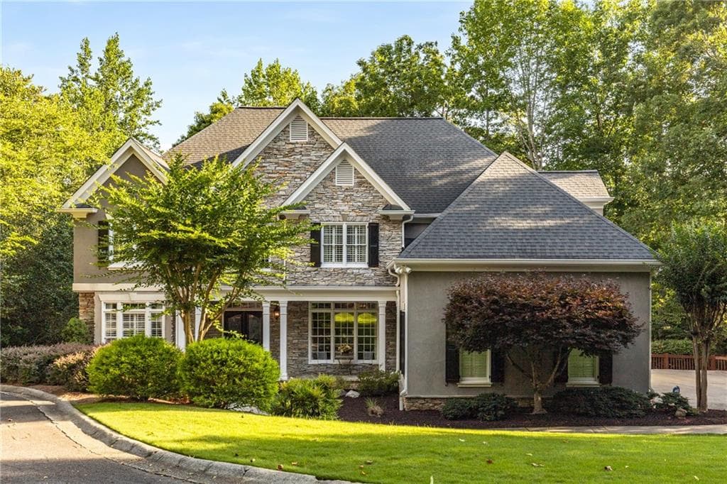 6 bedroom, 6 bathroom, 7,036 sq ft single family residence sold at 4789 Crest Park Lane, Marietta, GA 30068