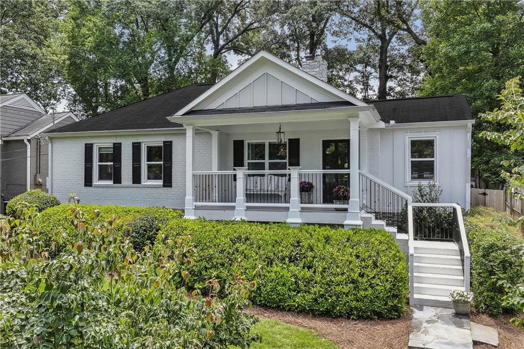 3 bedroom, 3 bathroom single family residence sold at 502 Hascall Road, Atlanta, GA 30309