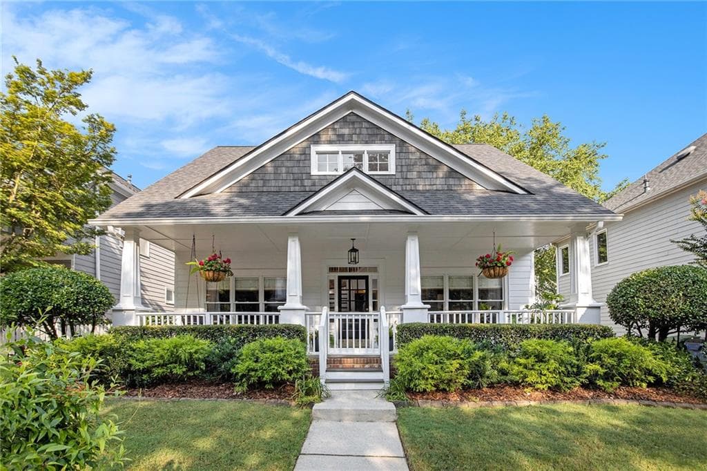 3 bedroom, 3 bathroom, 2,355 sq ft single family residence sold at 2105 Adams Overlook, Atlanta, GA 30318