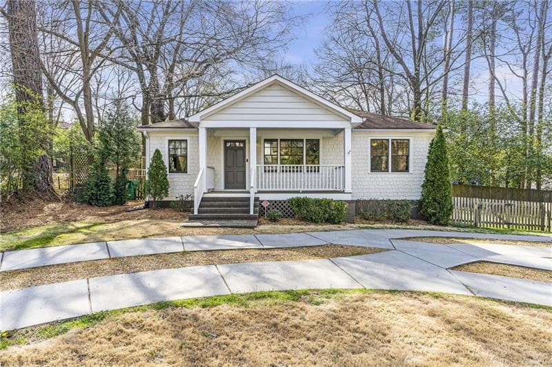 2 bedroom, 1 bathroom, 1,268 sq ft single family residence sold at 1631 DRESDEN Drive, Brookhaven, GA 30319