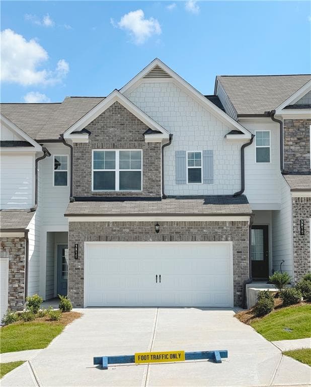 3 bedroom, 3 bathroom, 1,835 sq ft townhouse sold at 3844 Billabong Trail, Gainesville, GA 30506
