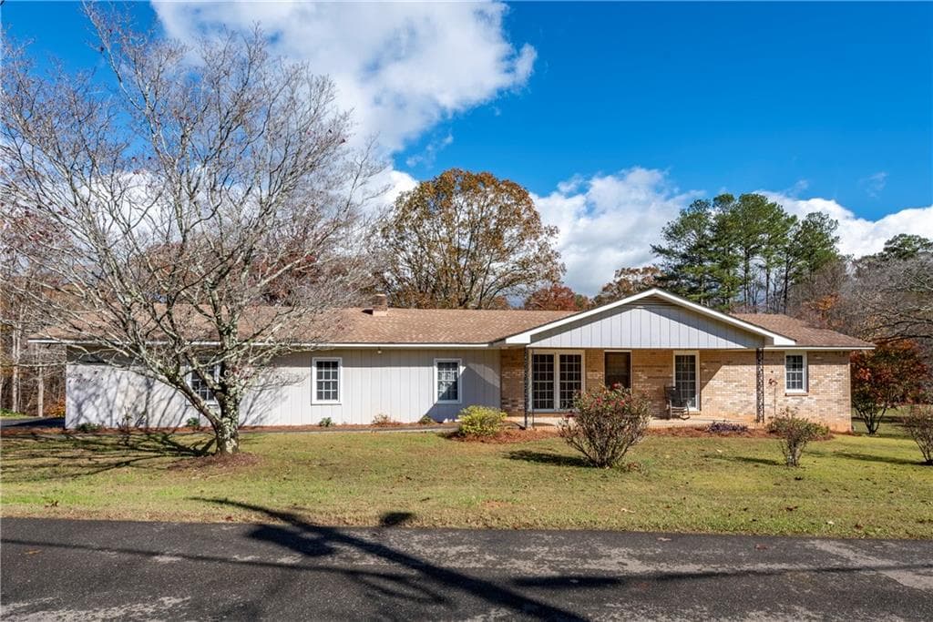 3 bedroom, 2 bathroom, 1,400 sq ft single family residence sold at 34 Oakmont Drive, Jasper, GA 30143