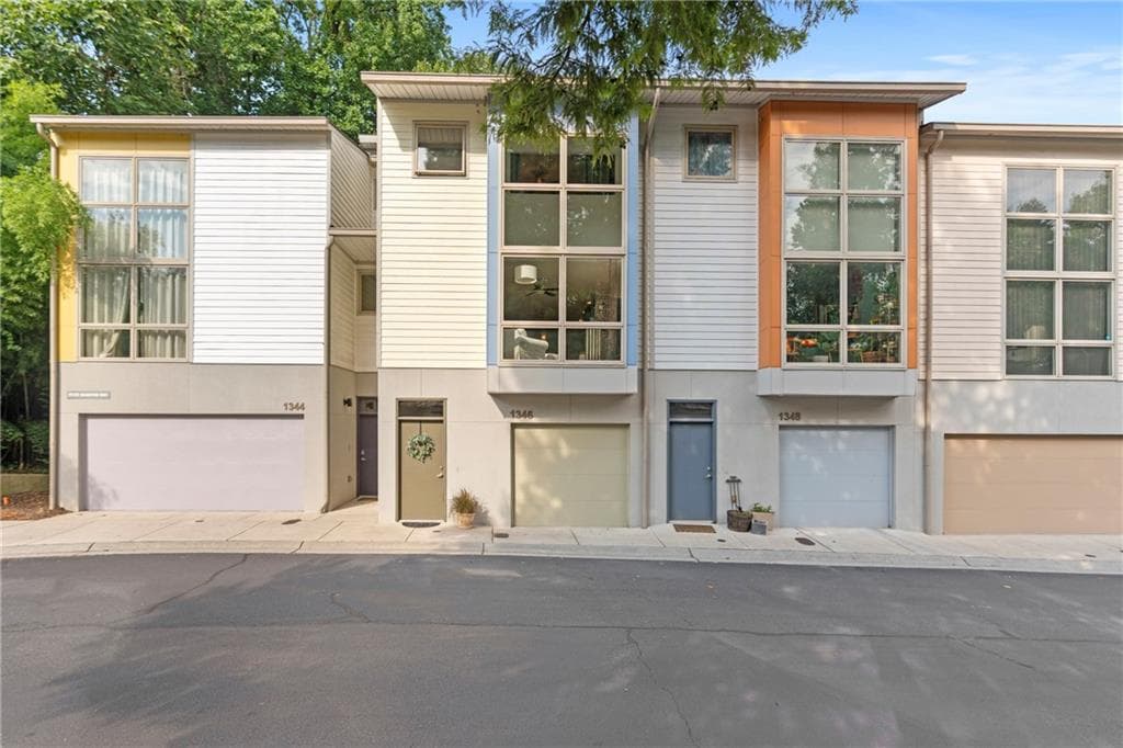 2 bedroom, 3 bathroom, 1,806 sq ft townhouse sold at 1346 Peter Haughton Way, Atlanta, GA 30318