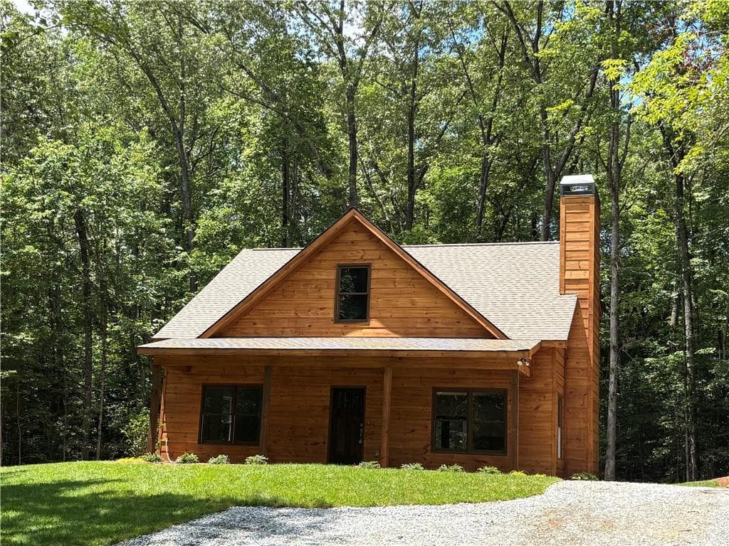 3 bedroom, 3 bathroom single family residence sold at 256 AUTUMN HARVEST Lane, Dahlonega, GA 30533