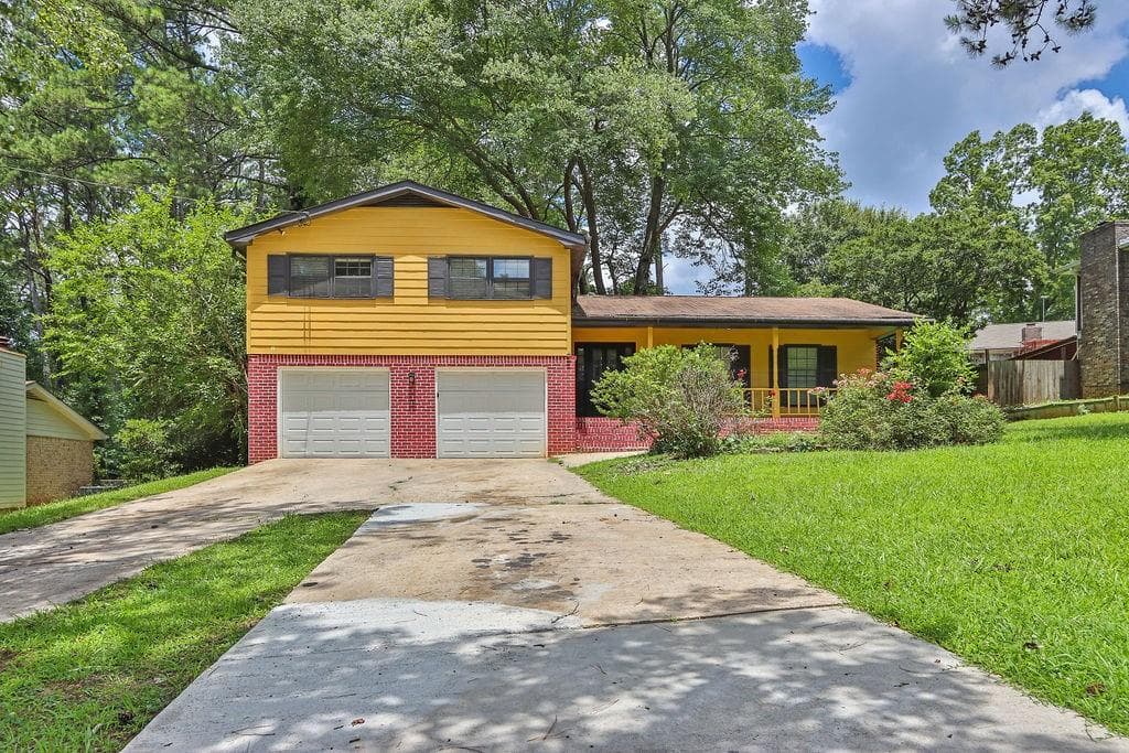 3 bedroom, 3 bathroom, 1,807 sq ft single family residence sold at 4246 Rue Saint Michel, Stone Mountain, GA 30083