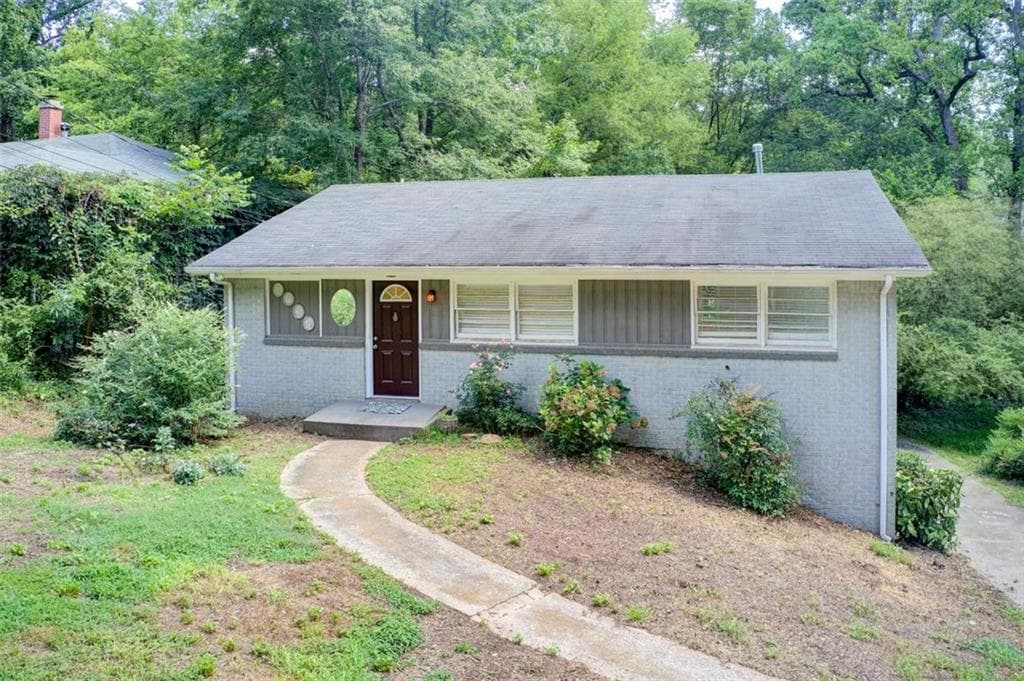 3 bedroom, 2 bathroom, 1,147 sq ft single family residence sold at 1834 BUCKEYE Street, Atlanta, GA 30310