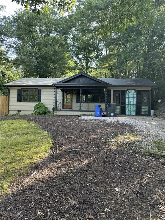 2 bedroom, 1 bathroom, 925 sq ft single family residence for sale at 394 Christopher Drive, Gainesville, GA 30501