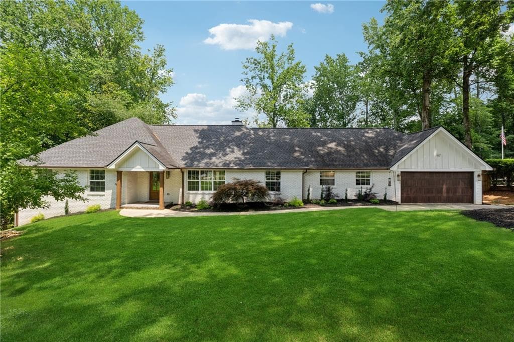 5 bedroom, 5 bathroom, 3,903 sq ft single family residence sold at 690 Amberidge Trail, Atlanta, GA 30328