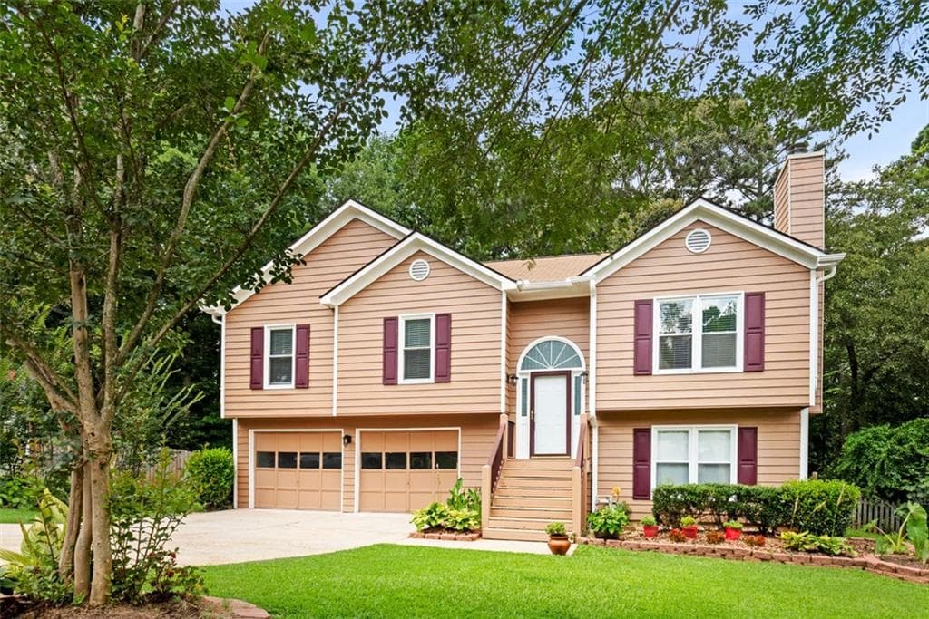 4 bedroom, 3 bathroom, 2,173 sq ft single family residence sold at 3049 HEATHGATE Court, Lawrenceville, GA 30044
