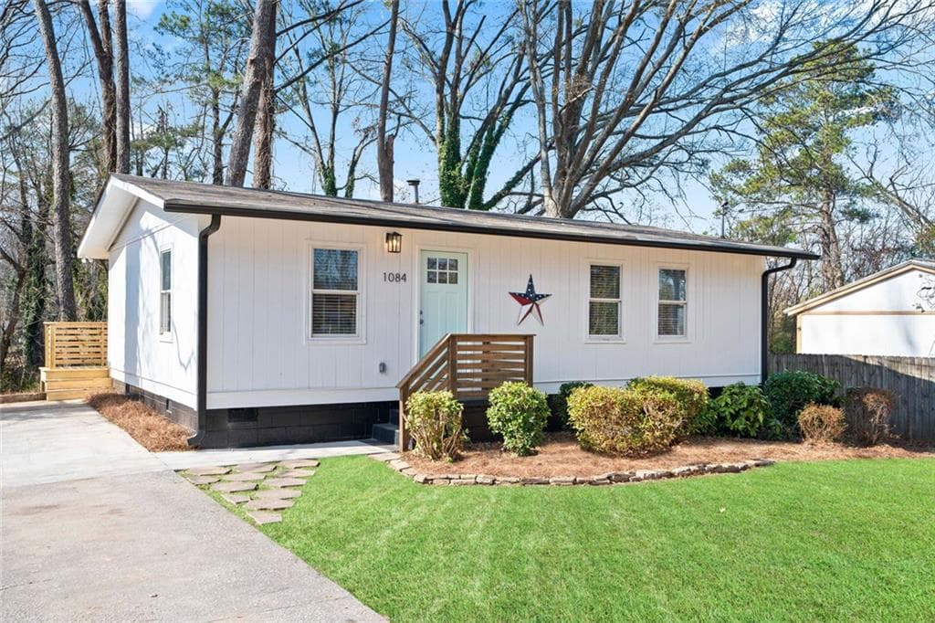 3 bedroom, 2 bathroom, 1,025 sq ft single family residence sold at 1084 Fairburn Road, Atlanta, GA 30331