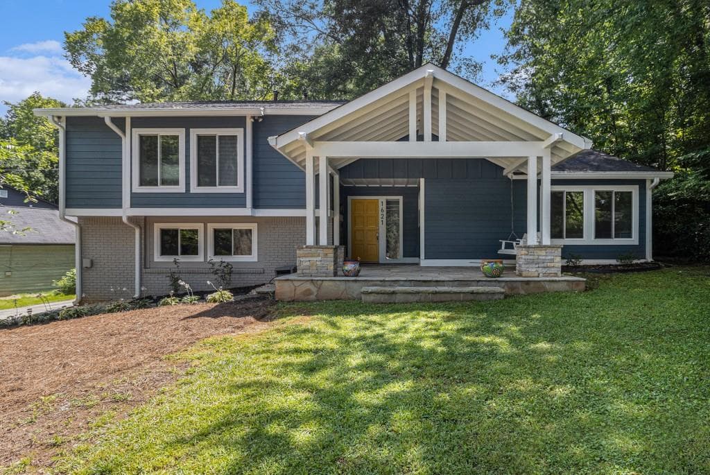 4 bedroom, 3 bathroom, 2,018 sq ft single family residence sold at 1621 Northlake Springs Court, Decatur, GA 30033