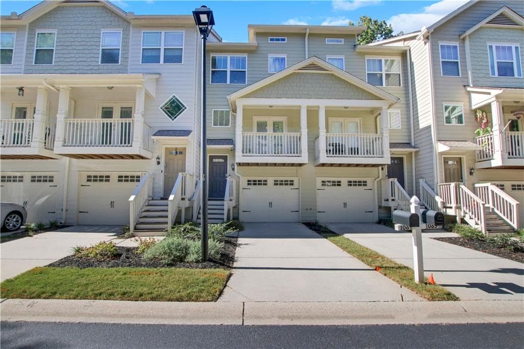 3 bedroom, 4 bathroom, 1,665 sq ft townhouse sold at 1081 Liberty Parkway, Atlanta, GA 30318