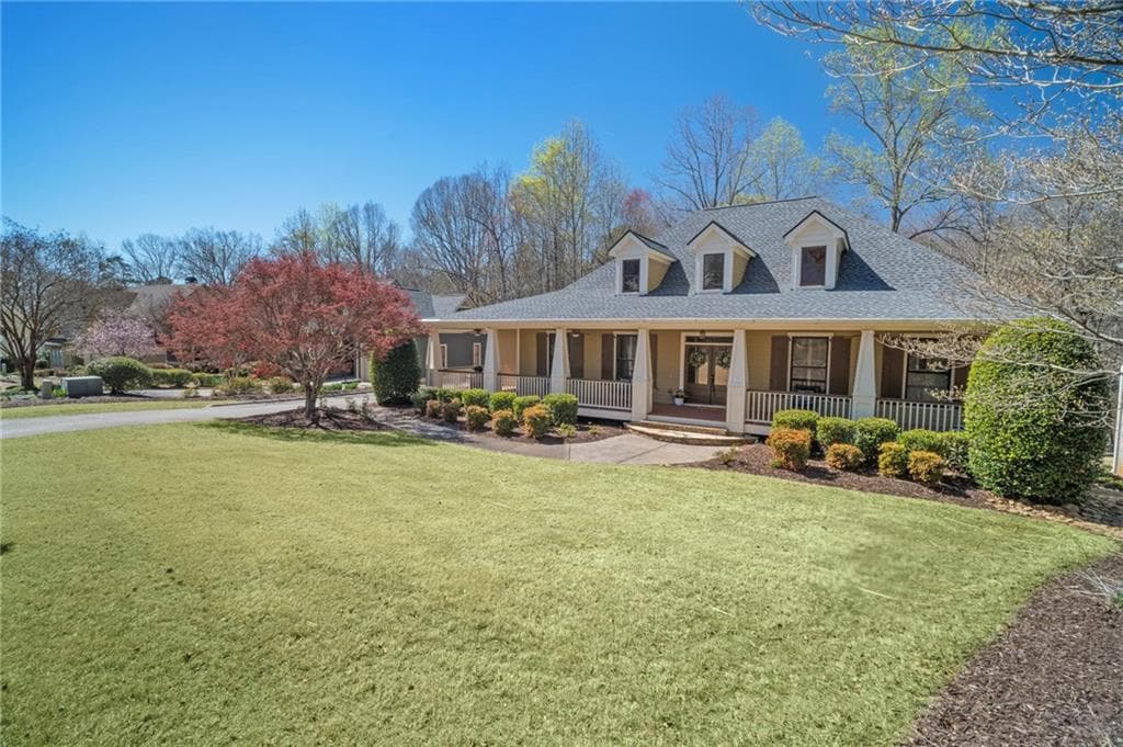 3 bedroom, 3 bathroom, 2,490 sq ft single family residence sold at 216 Crescent Moon Way, Canton, GA 30114