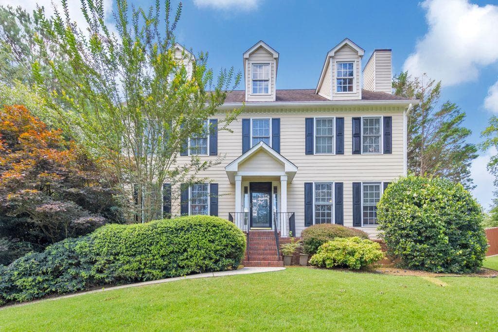 5 bedroom, 4 bathroom, 2,795 sq ft single family residence sold at 202 Allison Drive, Woodstock, GA 30188