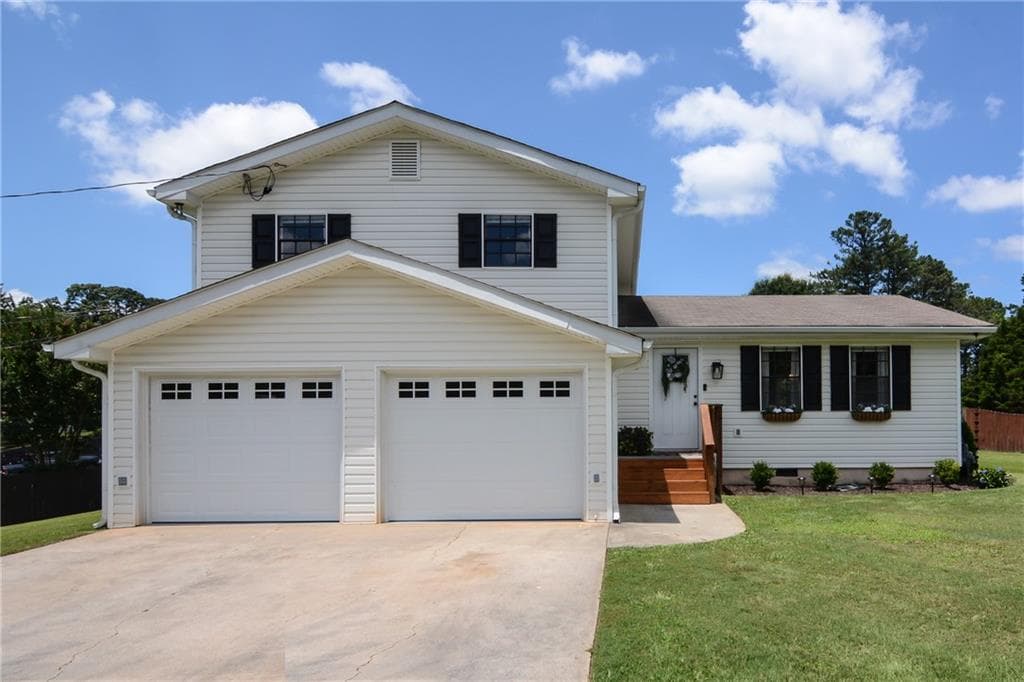 3 bedroom, 2 bathroom, 1,474 sq ft single family residence sold at 1024 WASHINGTON Avenue, Woodstock, GA 30188