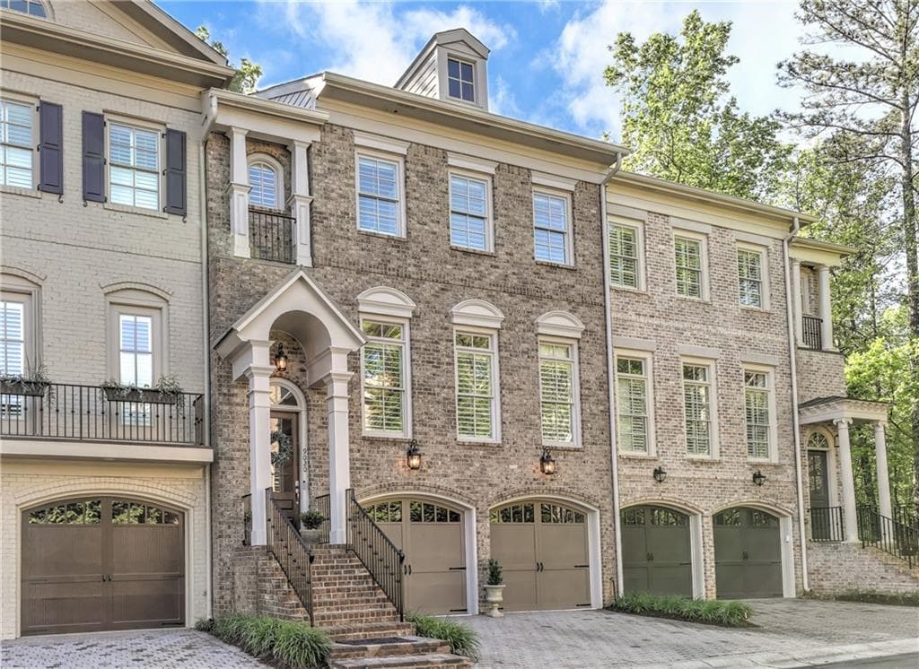 3 bedroom, 4 bathroom, 3,408 sq ft townhouse sold at 9020 Riverbend Manor, Alpharetta, GA 30022