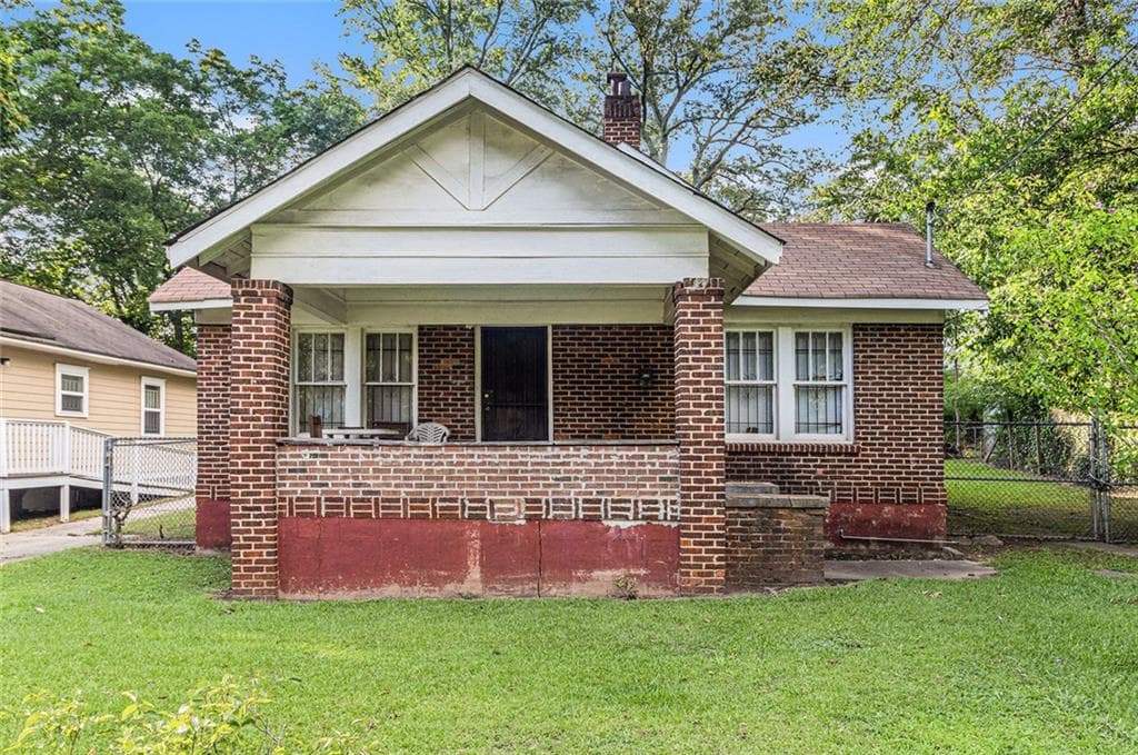 2 bedroom, 1 bathroom, 1,063 sq ft single family residence sold at 817 Elbert Street Southwest Street, Atlanta, GA 30310