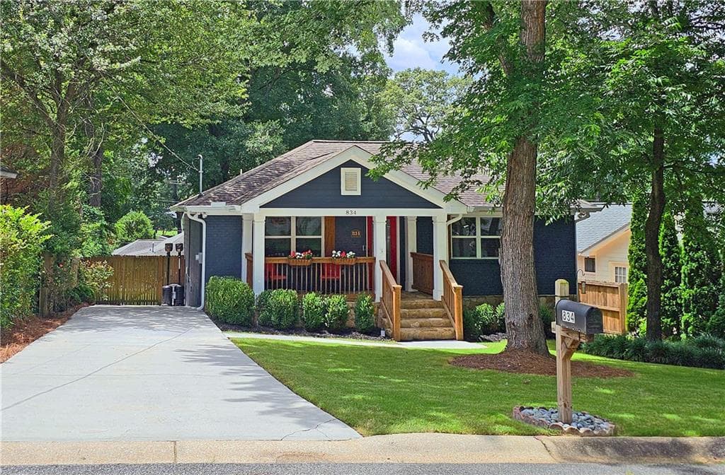 3 bedroom, 2 bathroom, 1,332 sq ft single family residence sold at 834 Frances Drive, Smyrna, GA 30080